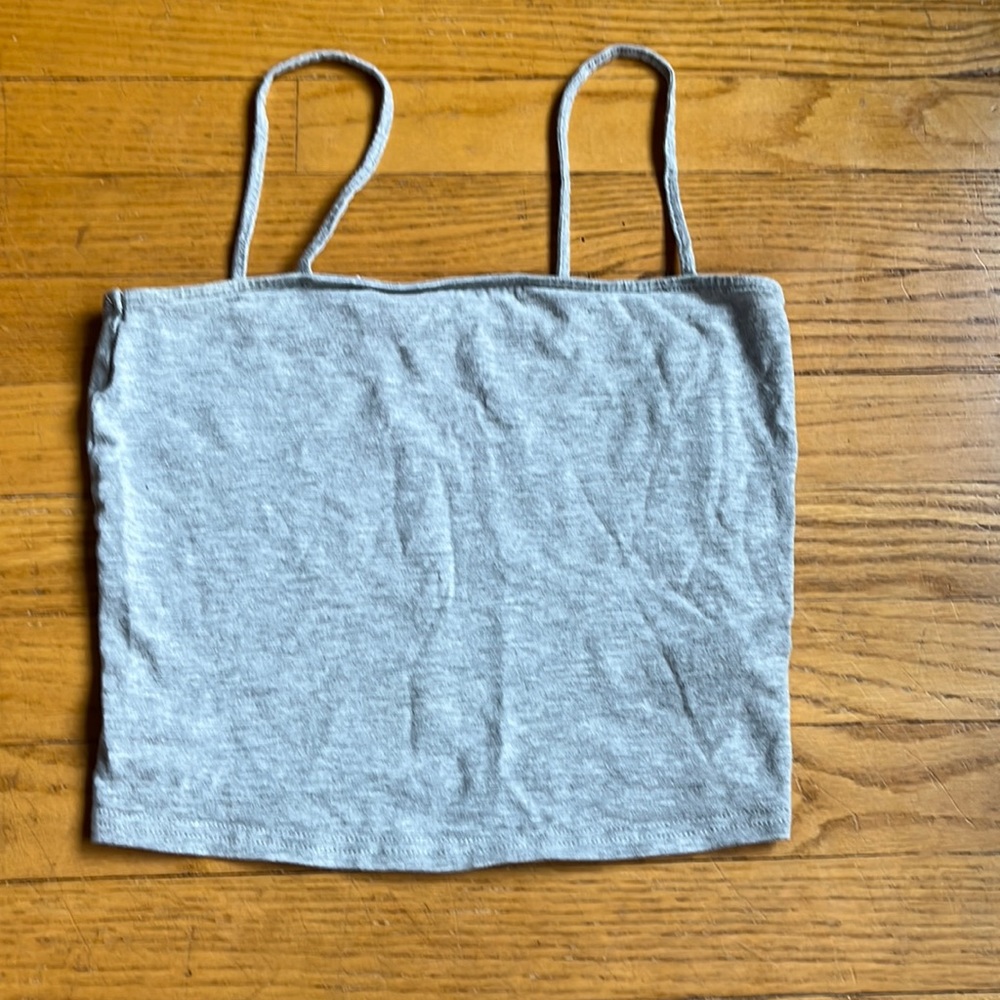 Gray cropped tank top